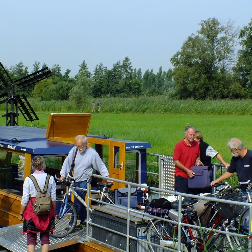 Varen in de weerribben Wieden en Blokzijl